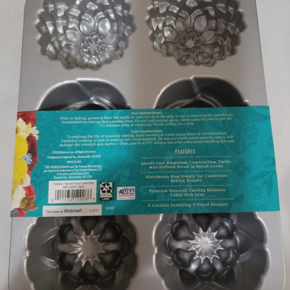 The Pioneer Women Cakelet Pan - Picture 2 of 2